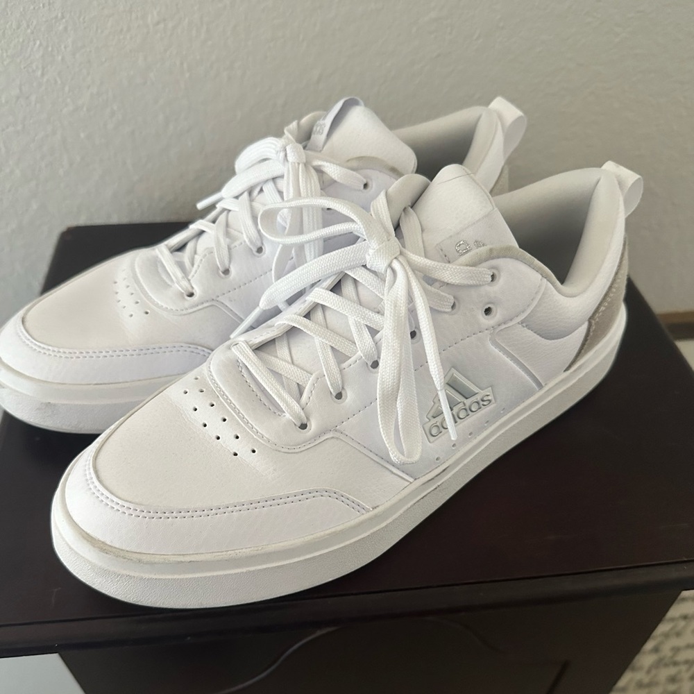Adidas PARK STREET SHOES - Size 11W / 9.5M - White